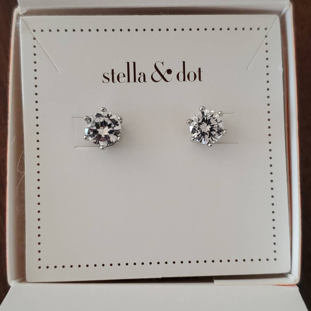 Stella & Dot Silver Sparkle Studs